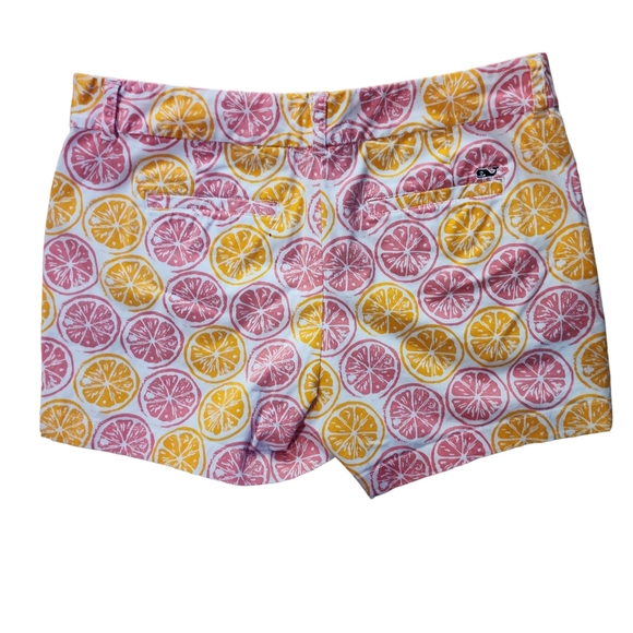 Vineyard vines size 6 cotton spandex.Shorts zip and button up front with pockets - Picture 6 of 6